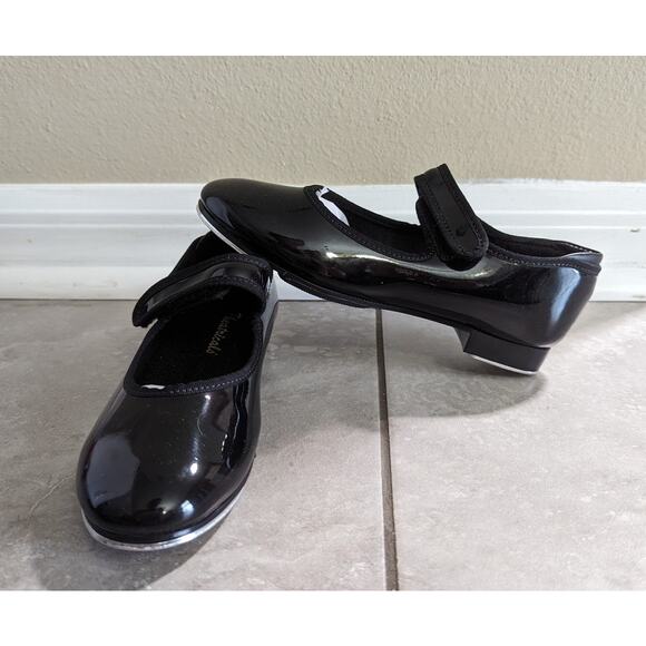 Girls Theatricals Tap Shoes Sz 12 1/2 M - Picture 1 of 6